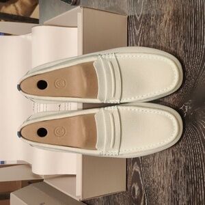 New, never used Rothys Aquamarine drivers